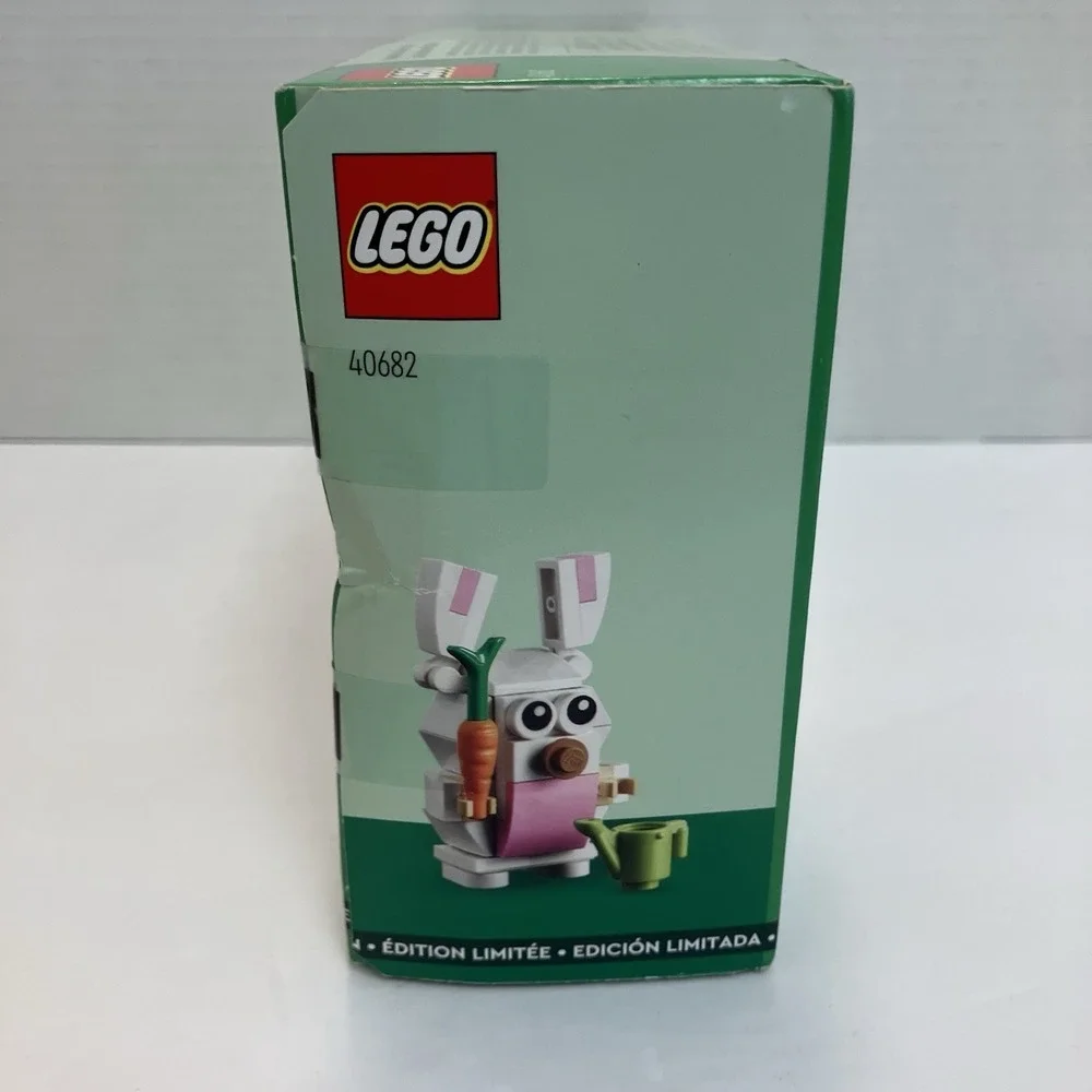 LEGO Spring Garden House Set Easter Bunny 40682 Shipped In a‎ Bubble Mailer